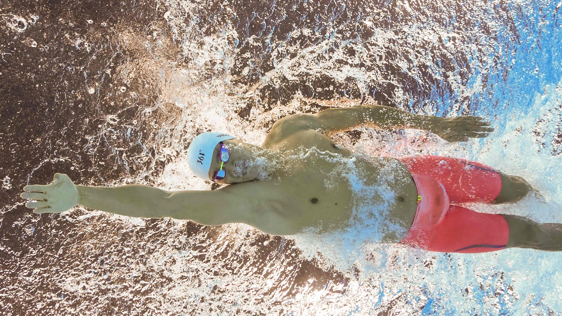 哈登迎来十赛季高光表现,中国队球迷沸腾!